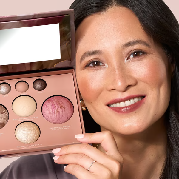 Final 3 Hours:Up to 80% OFF LOVILDS™ 💄The Best Baked Face Palette Starter Kit (3PC)🥐