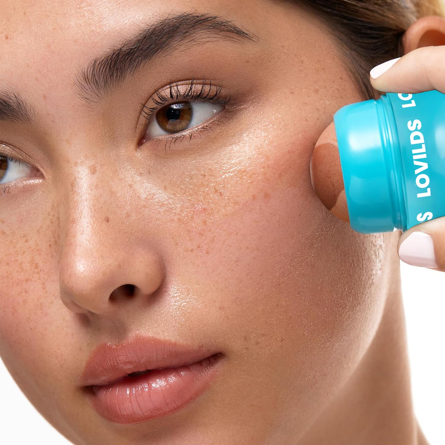 LOVILDS™ Instant Oil Control Roller – Long-Lasting Shine-Free Finish