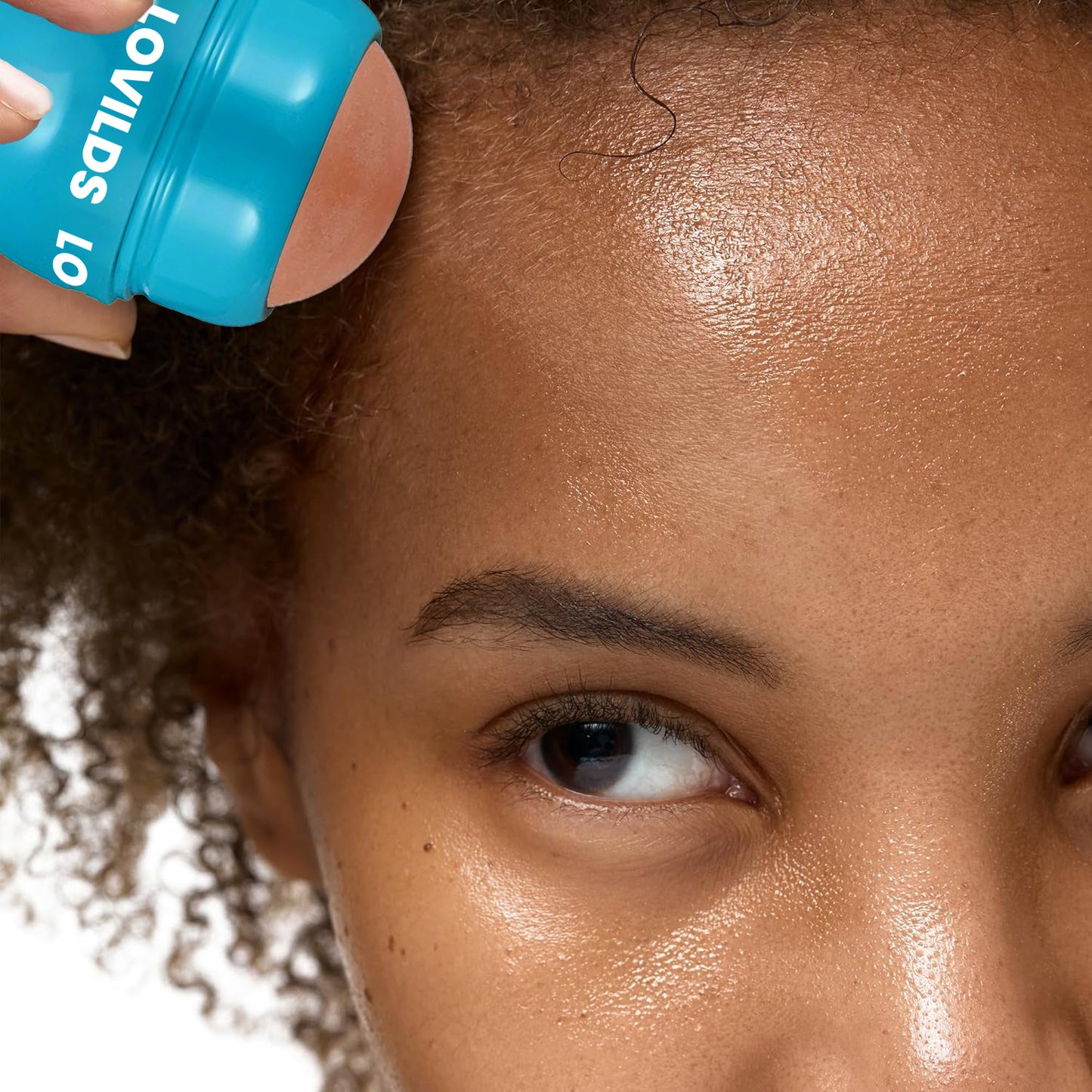 LOVILDS™ Instant Oil Control Roller – Long-Lasting Shine-Free Finish